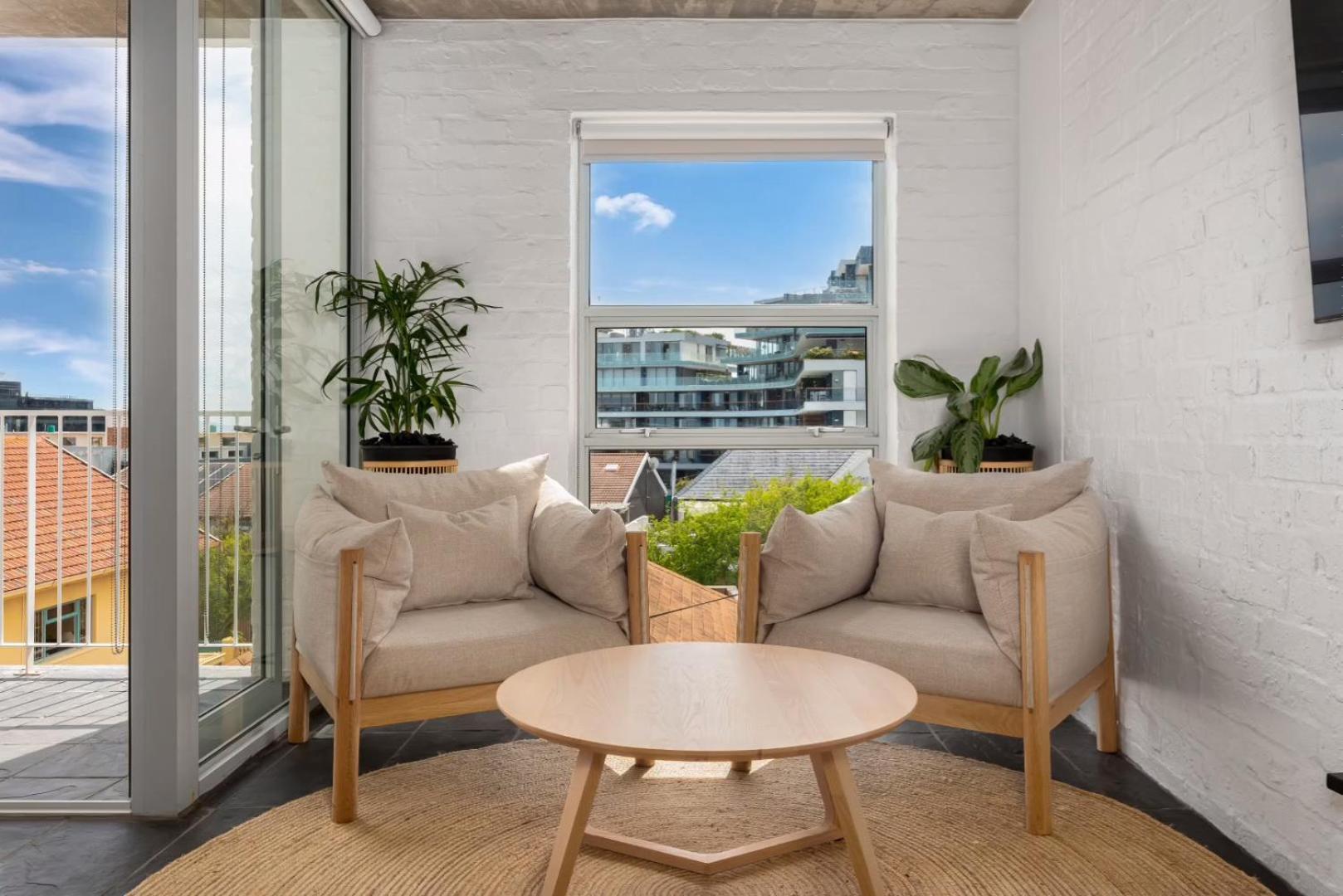 Westwind Light & Bright Luxury * Cape Town